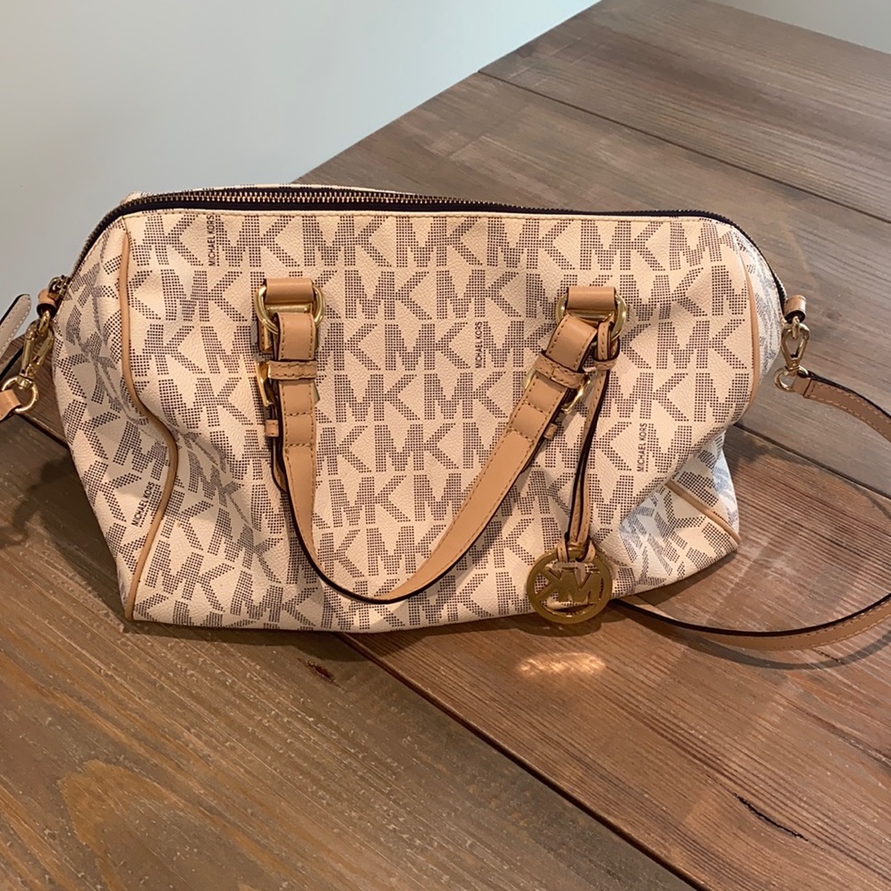 Michael Kors Shoulder Bag